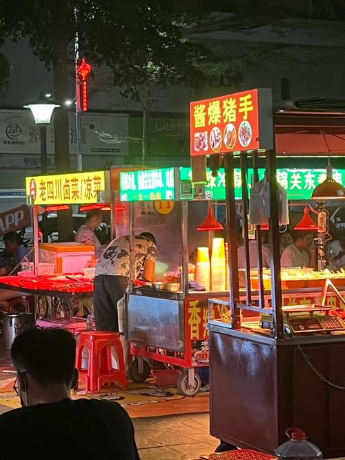 深圳侨乡小食街在哪里,深圳侨乡小食街在哪里啊